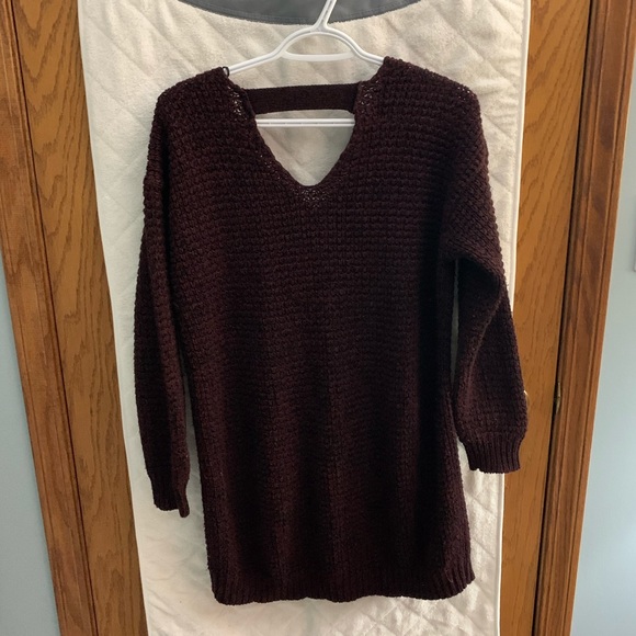 A purplish/red knit George sweater, size medium - Picture 3 of 3